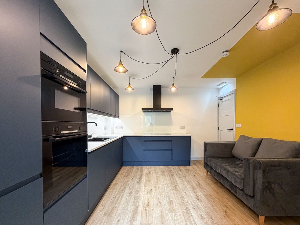 Property photo 1 of 8 5251630