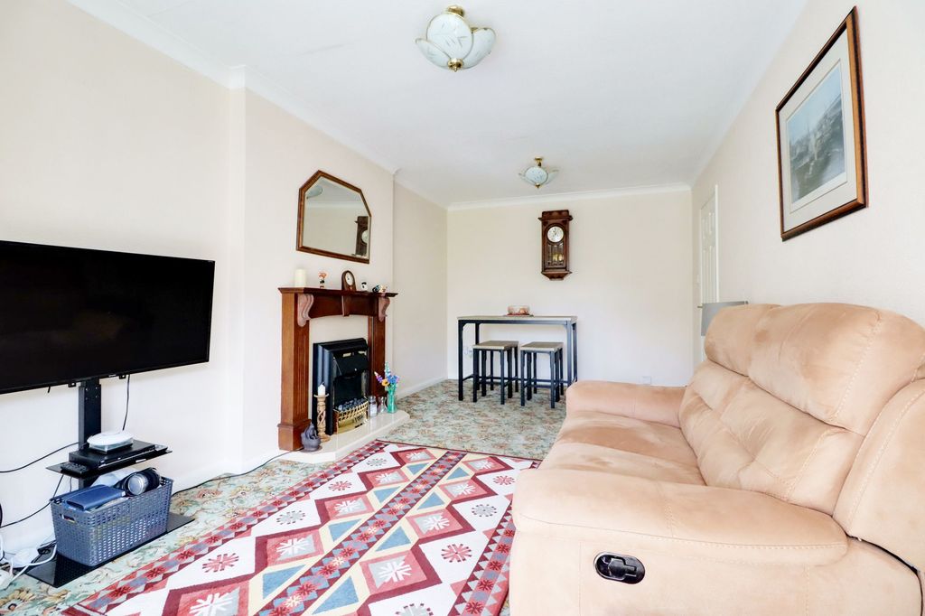 Property photo 3 of 15