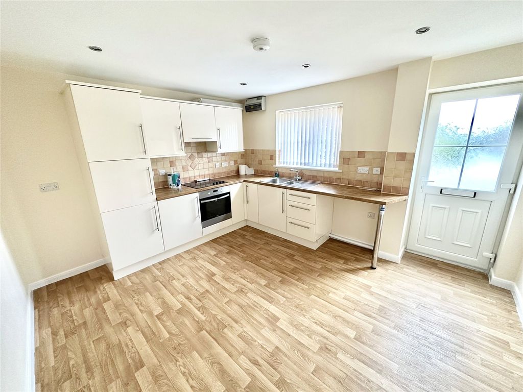 Property photo 2 of 10 Picture No. 20