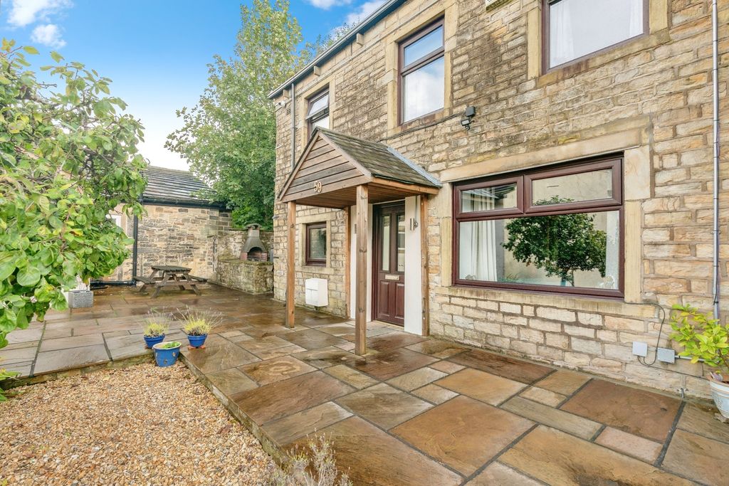 Property photo 1 of 17 Photo
