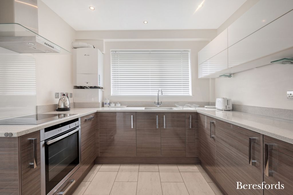 Property photo 2 of 20 Picture No. 19