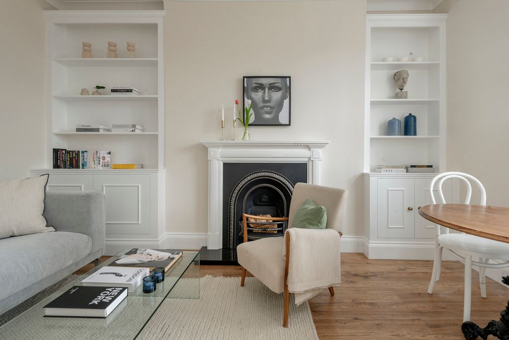 Property photo 2 of 26 Picture No. 11