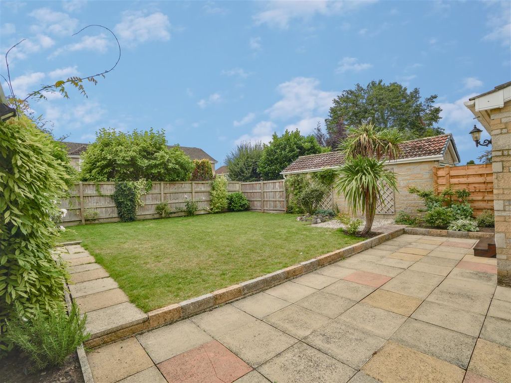 Property photo 3 of 27 Rear Garden