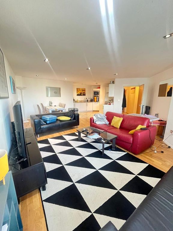 Property photo 3 of 10 Photo 3