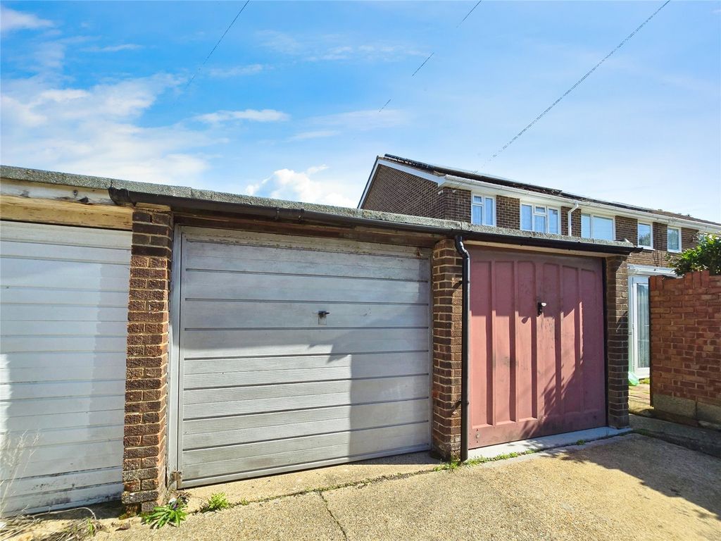 Property photo 3 of 16 Picture No. 06