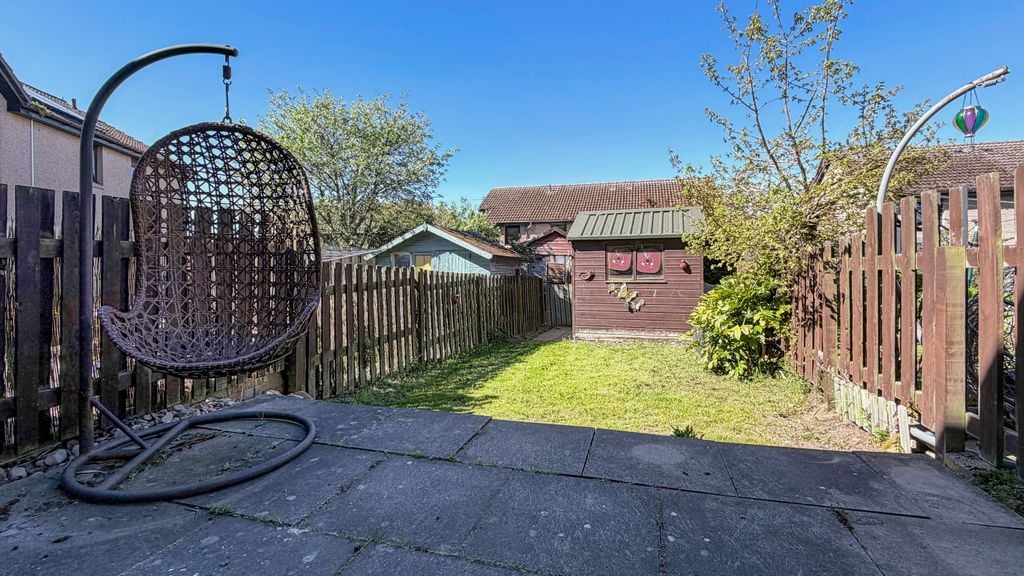Property photo 2 of 17 Garden Patio And Shed