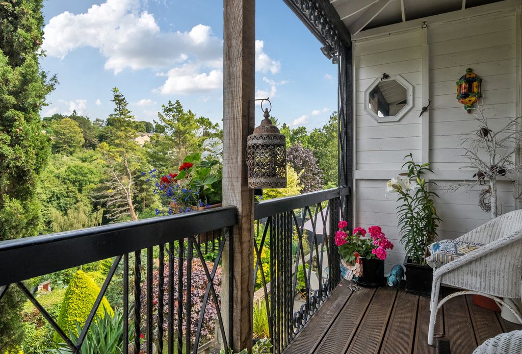 Property photo 2 of 24 Balcony