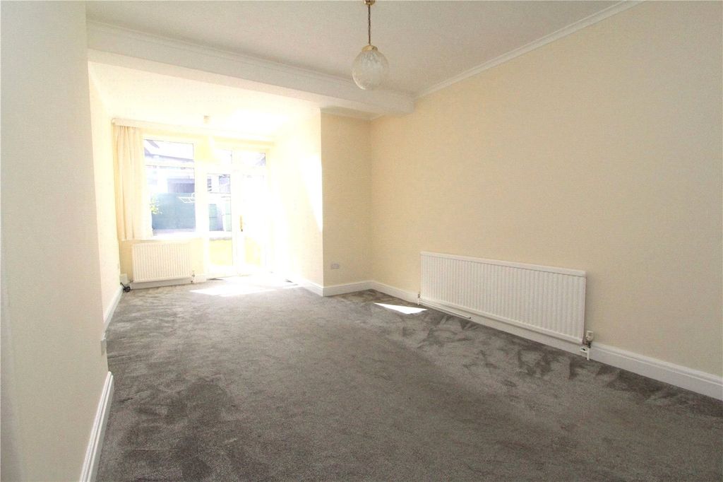 Property photo 3 of 12 Picture No. 15