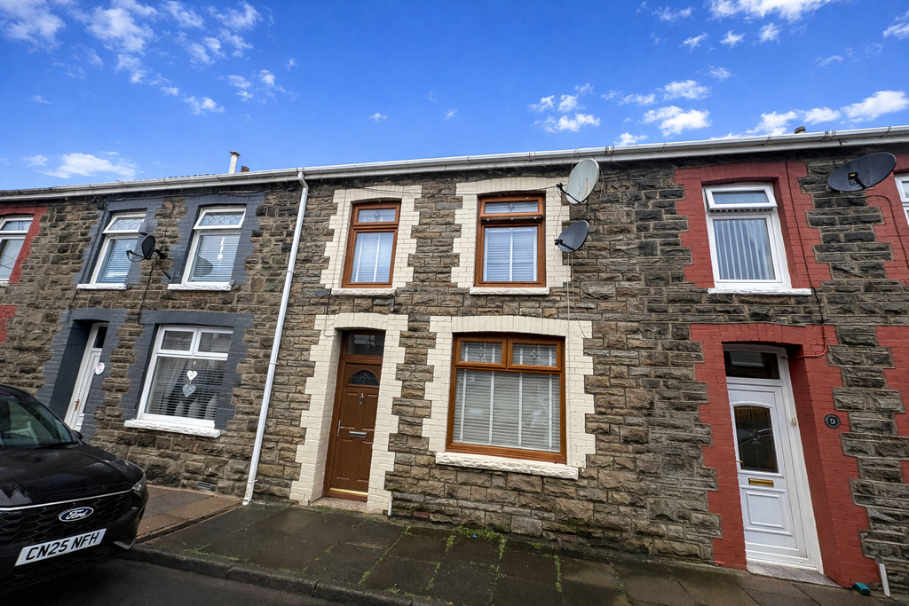 Property photo 1 of 4