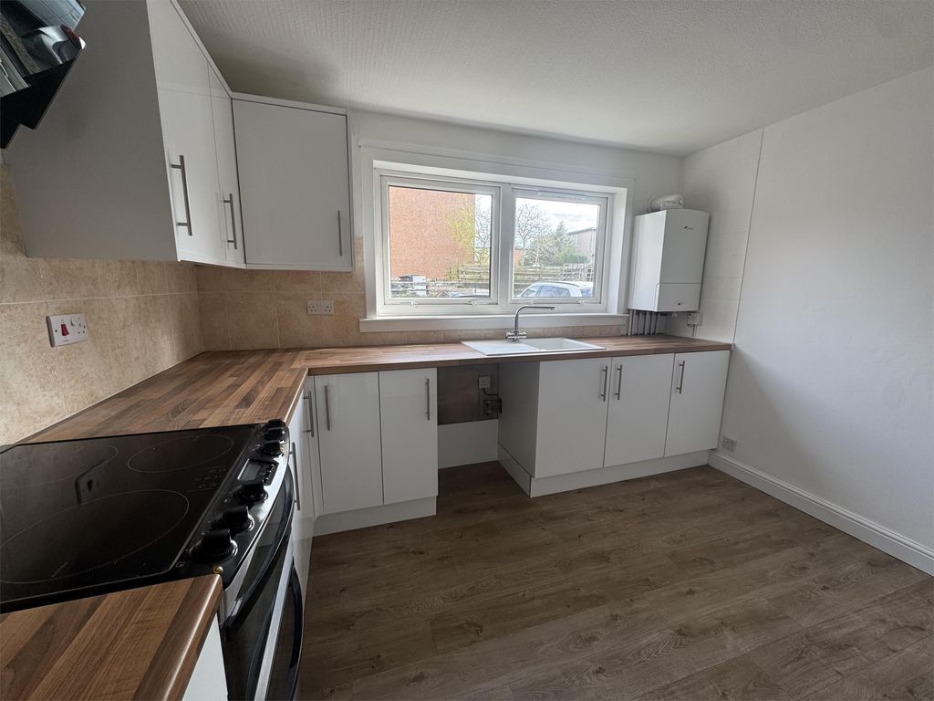Additional image 5 of 2 bed flat for sale9 Rosevale Street, Dumfries DG1