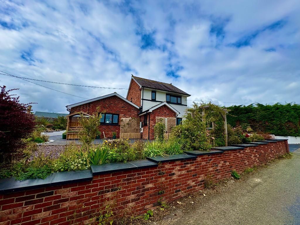 Property photo 2 of 50