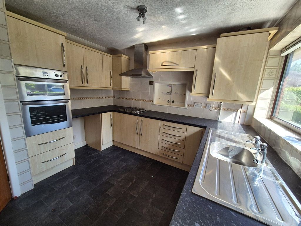 Property photo 3 of 11 Picture No. 10