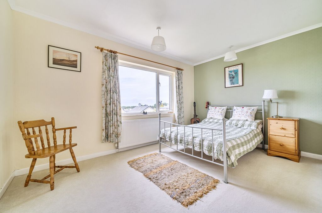 Property photo 2 of 22 1303040-8-6843118...