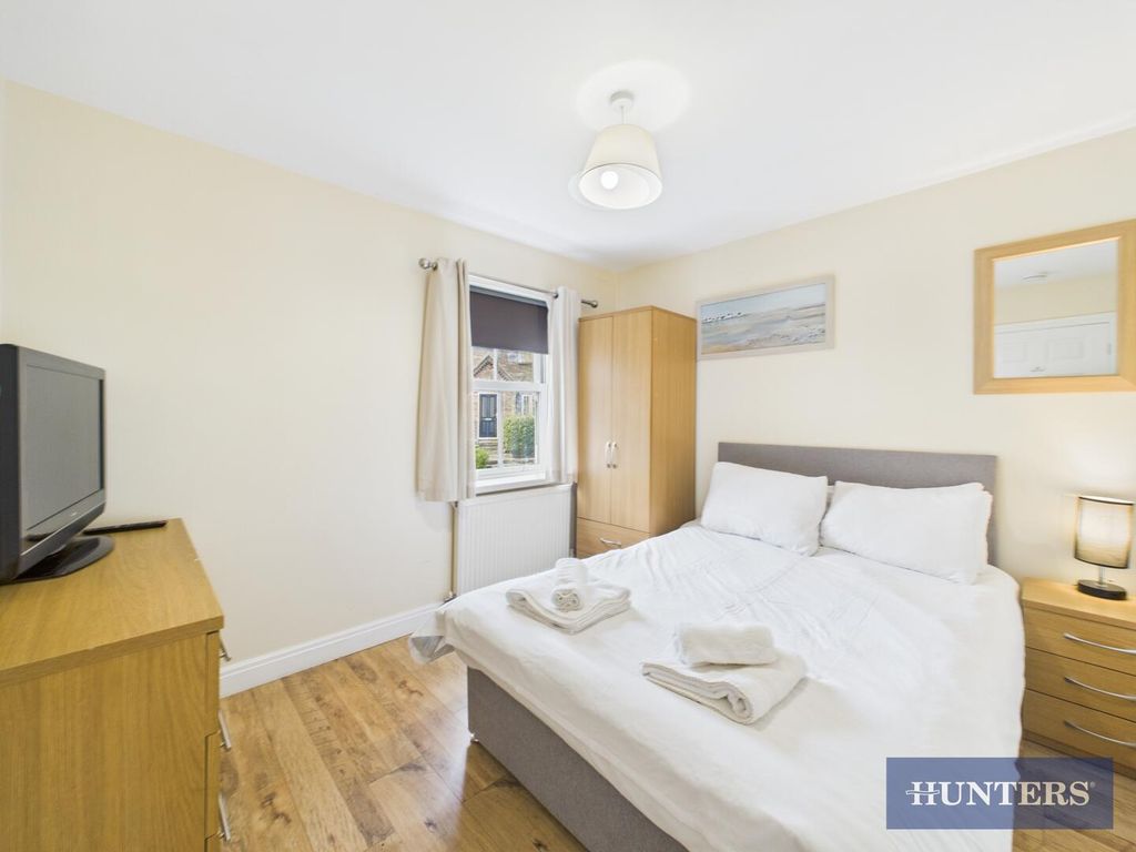 Property photo 3 of 17 Bedroom