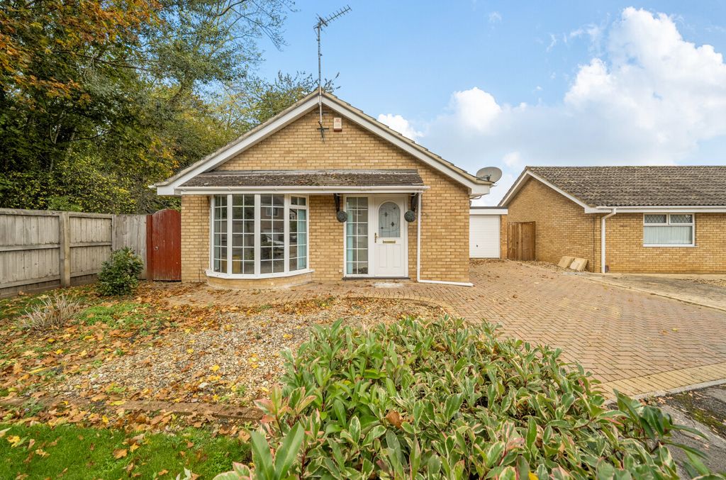 Property photo 1 of 12 153616211