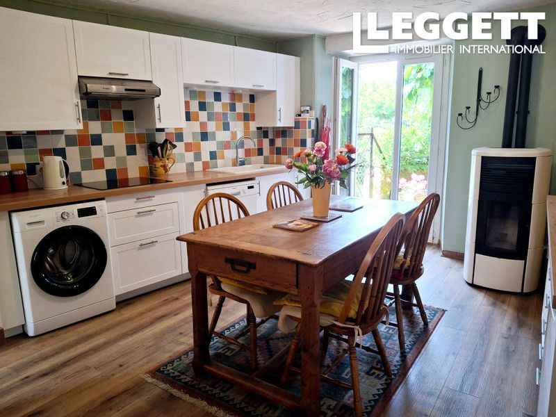 Property photo 3 of 10