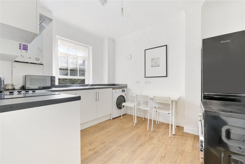 Property photo 2 of 10 Picture No. 05