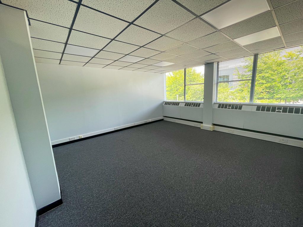 Property photo 2 of 6 V 26 F1.Png