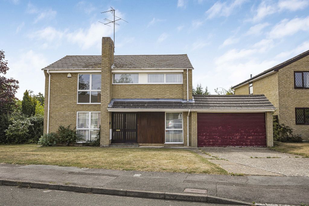 Property photo 1 of 27
