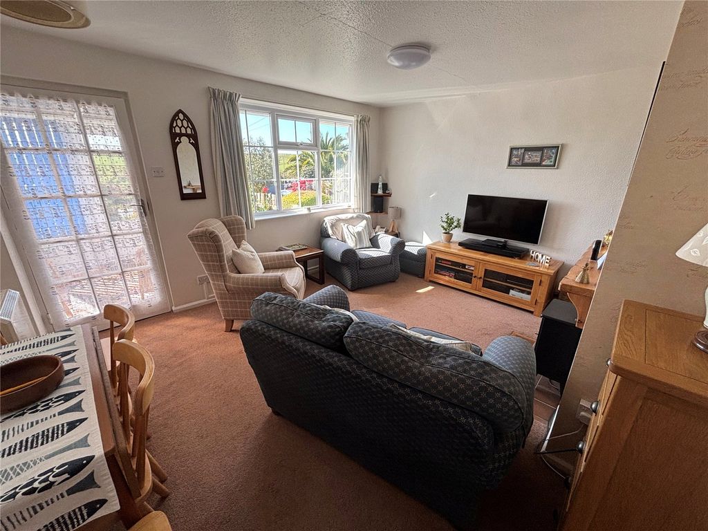 Property photo 3 of 18 Picture No. 14