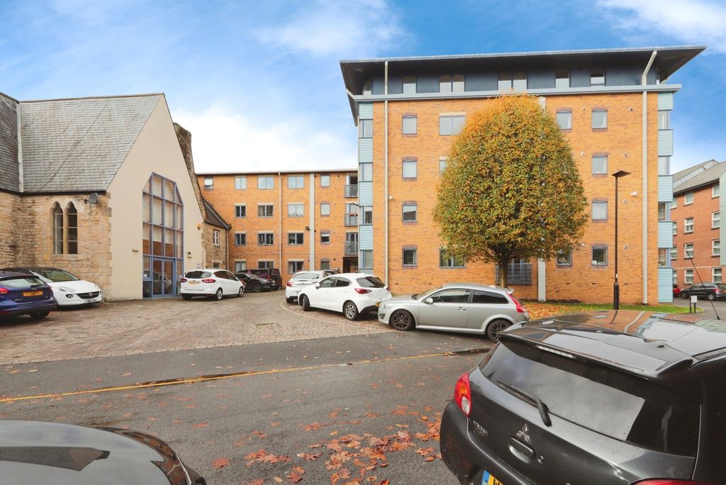 Property photo 1 of 15 Photo