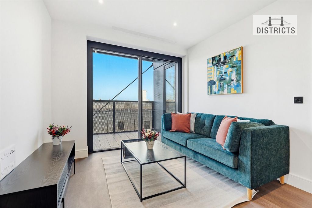 Property photo 1 of 11 Regents View (10).Jpg