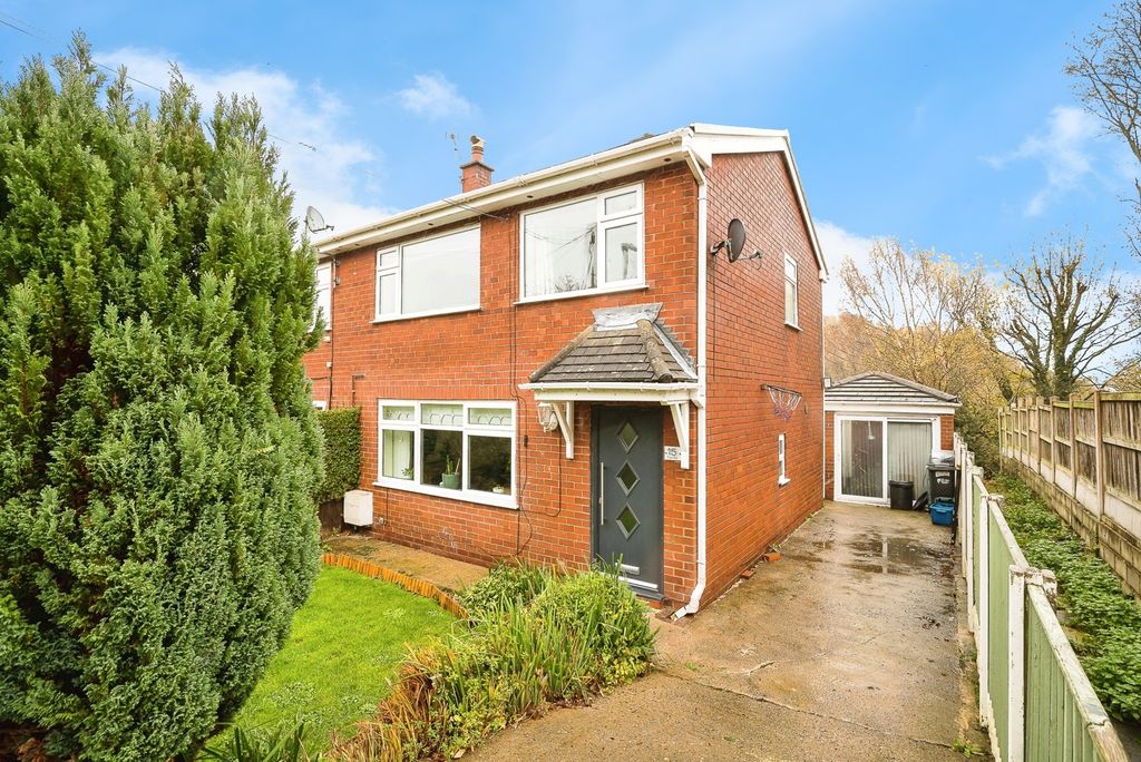 Property photo 1 of 17 Front