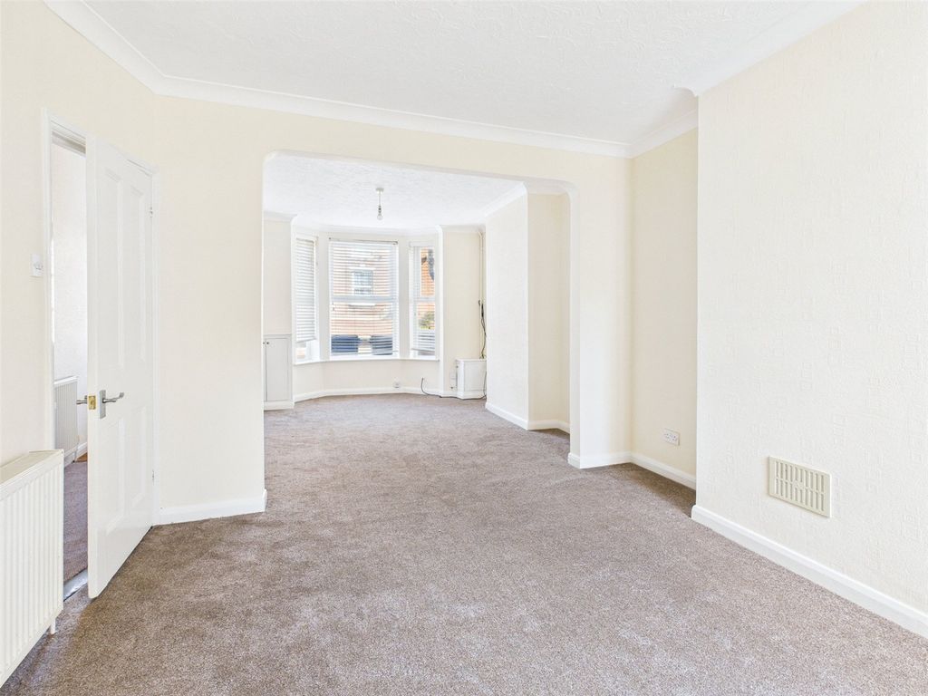 Property photo 2 of 12 Picture No. 15