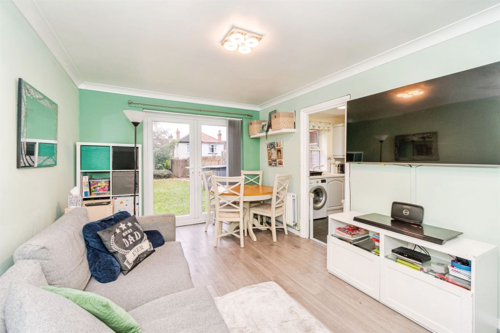 Property photo 3 of 16