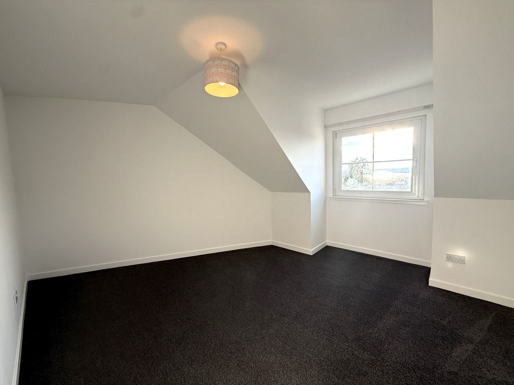 Property photo 3 of 11 Photo 3