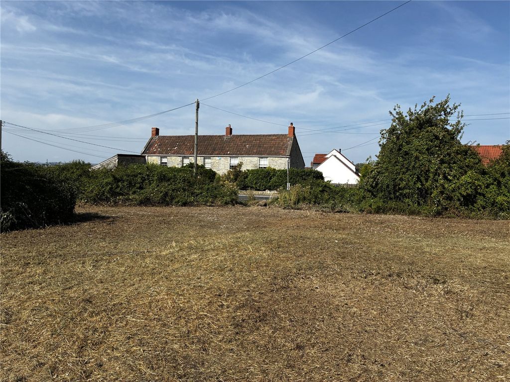 Property photo 3 of 7 Picture No. 01