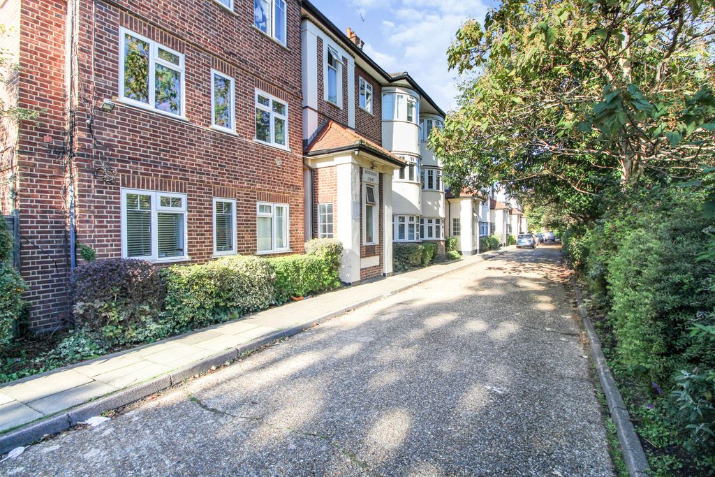 Property photo 1 of 14 Two Bedroom Ground Floor Flat To Rent