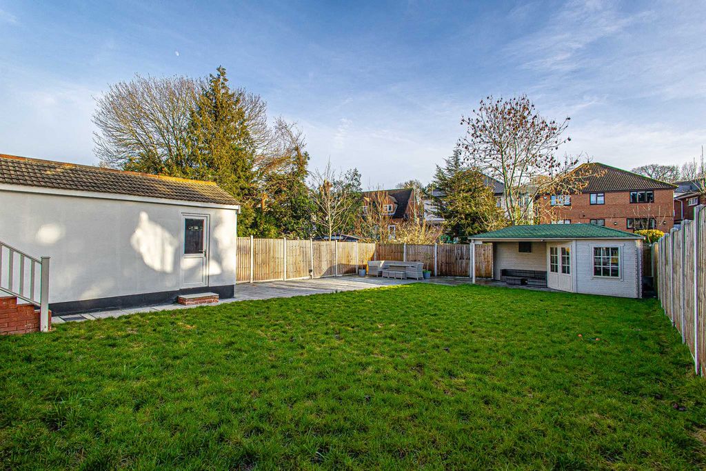 Additional image 37 of 4 bed detached house for saleThundersley Park Road, Benfleet SS7