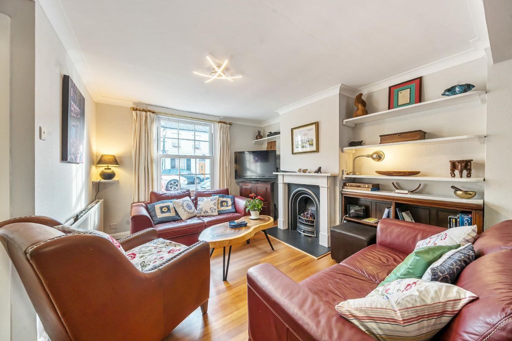 Property photo 3 of 19 Photo 3.Jpg