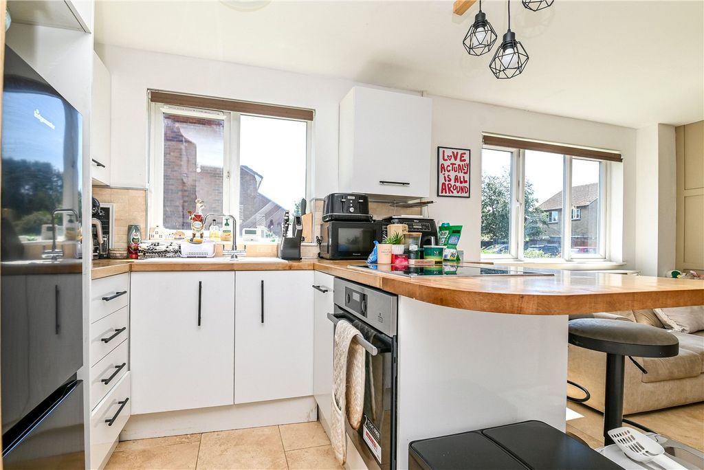 Property photo 2 of 16 Picture No. 03