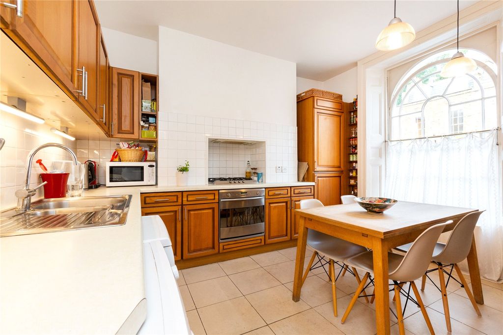 Property photo 3 of 16 Picture No. 05