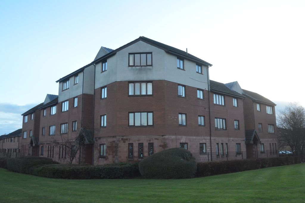 Property photo 3 of 6