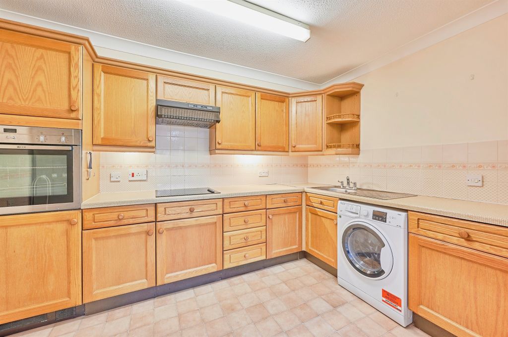 Property photo 3 of 13