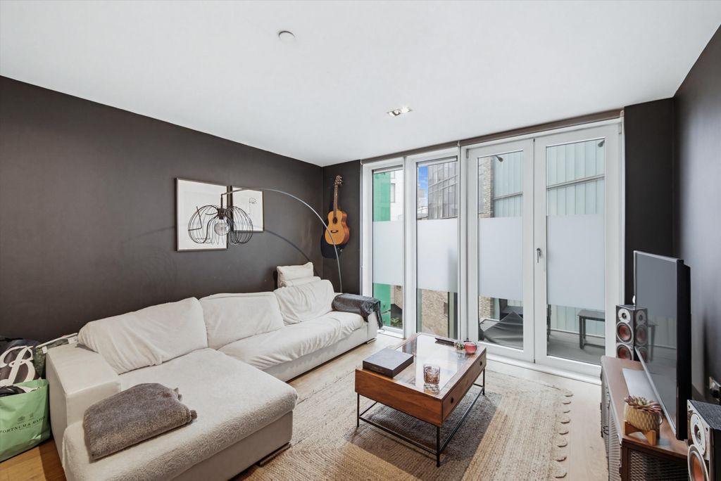 Property photo 2 of 14 Image