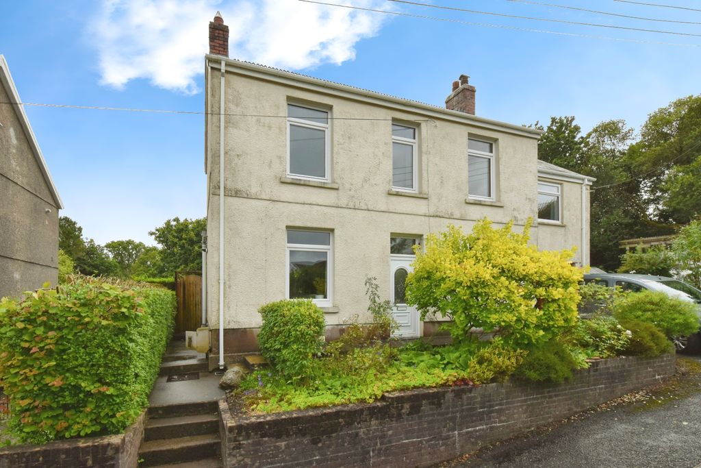 Property photo 1 of 17 Floorplan