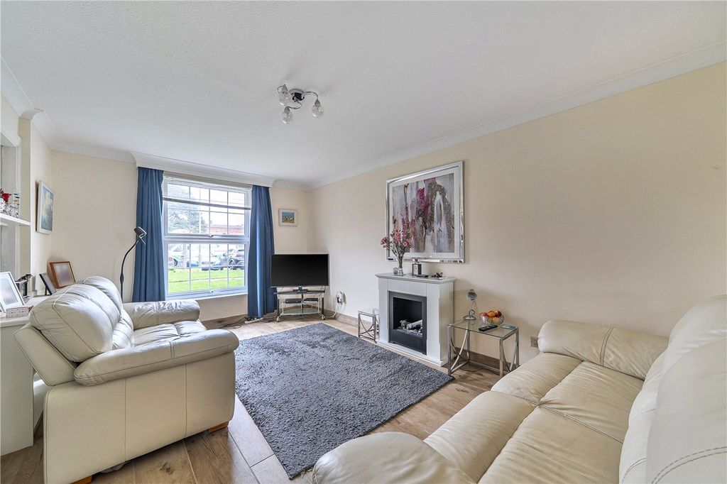 Property photo 3 of 23 Picture No. 13