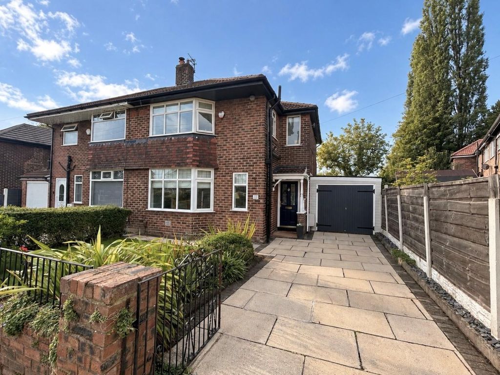 Property photo 1 of 18