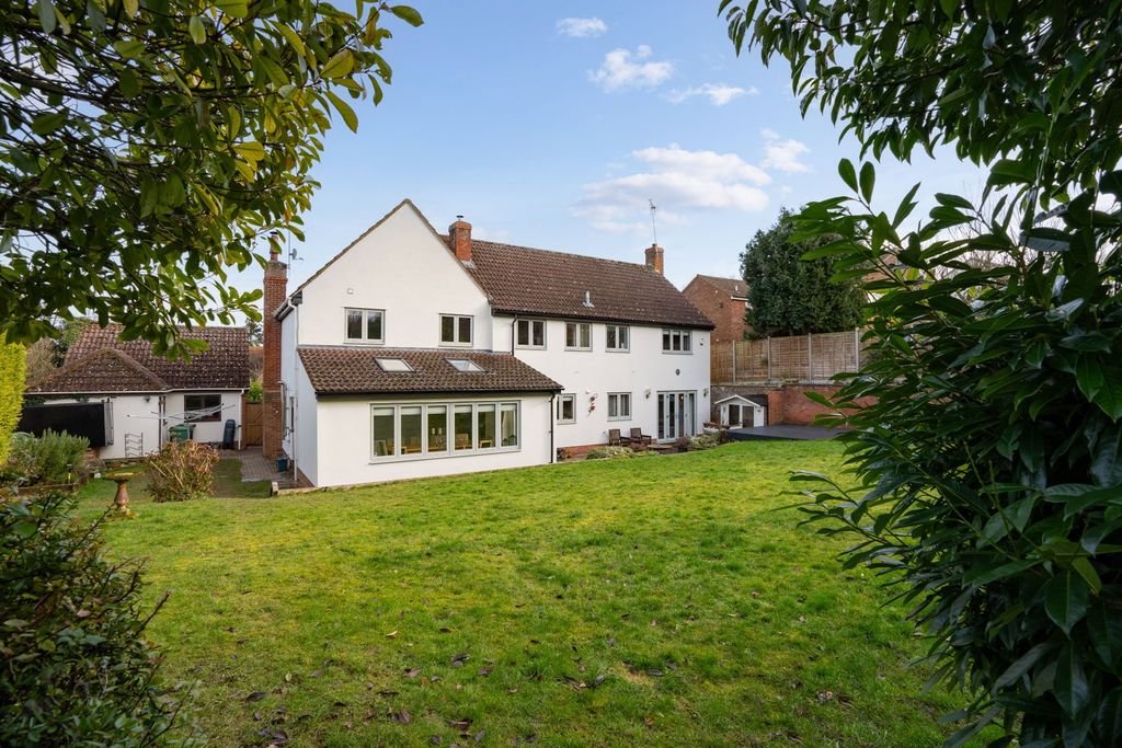 Property photo 2 of 27
