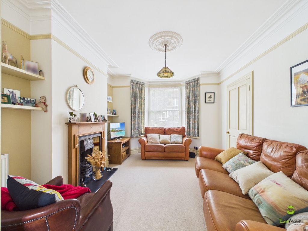 Property photo 2 of 13 Presented By Kevin At Ewemove Bexleyheath And Dart
