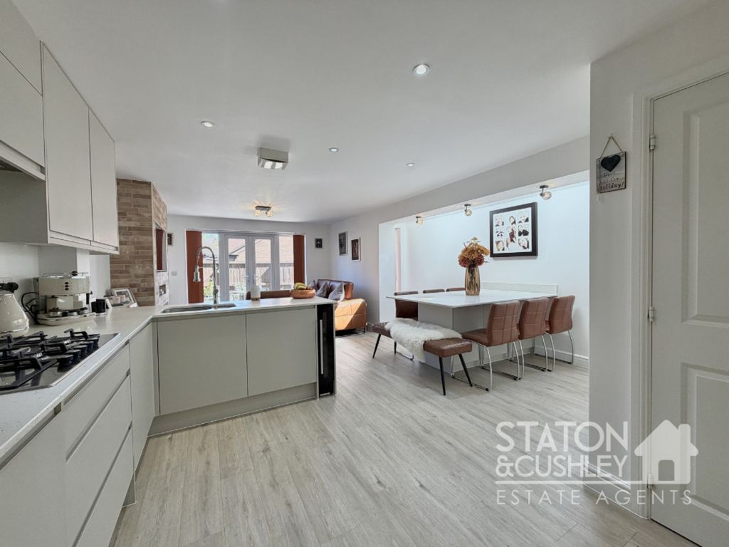 Property photo 2 of 29