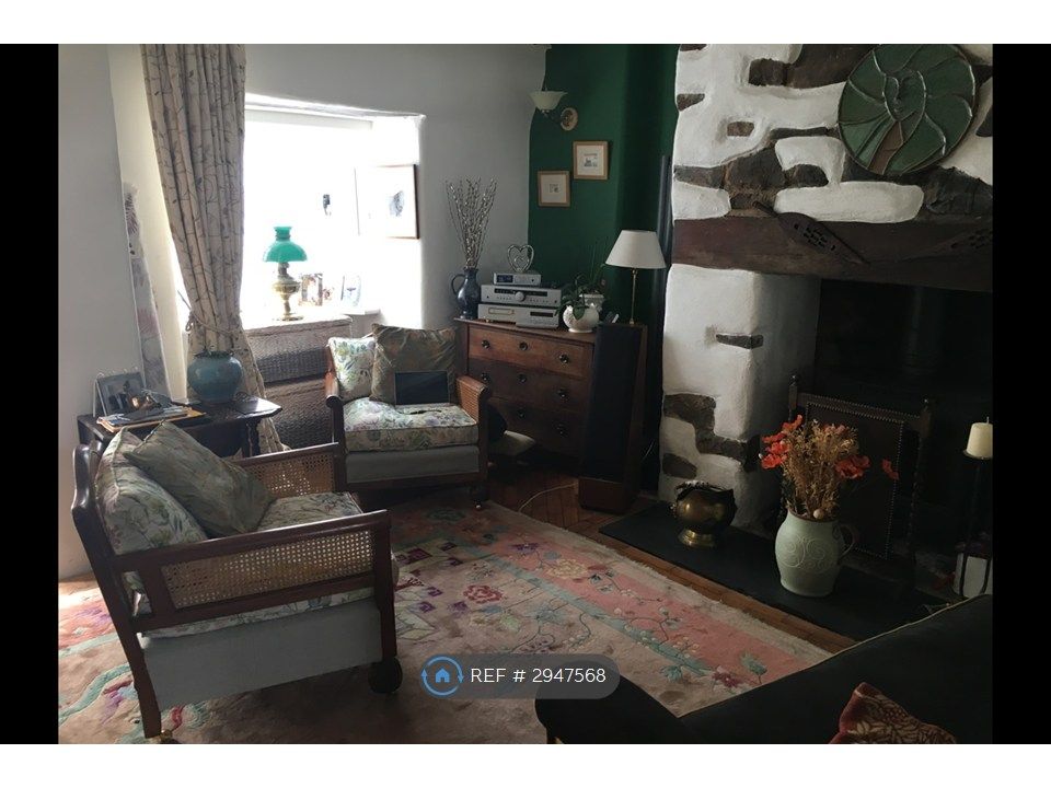 Property photo 1 of 34 Lounge