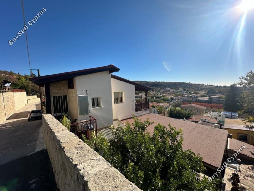 Property photo 3 of 16