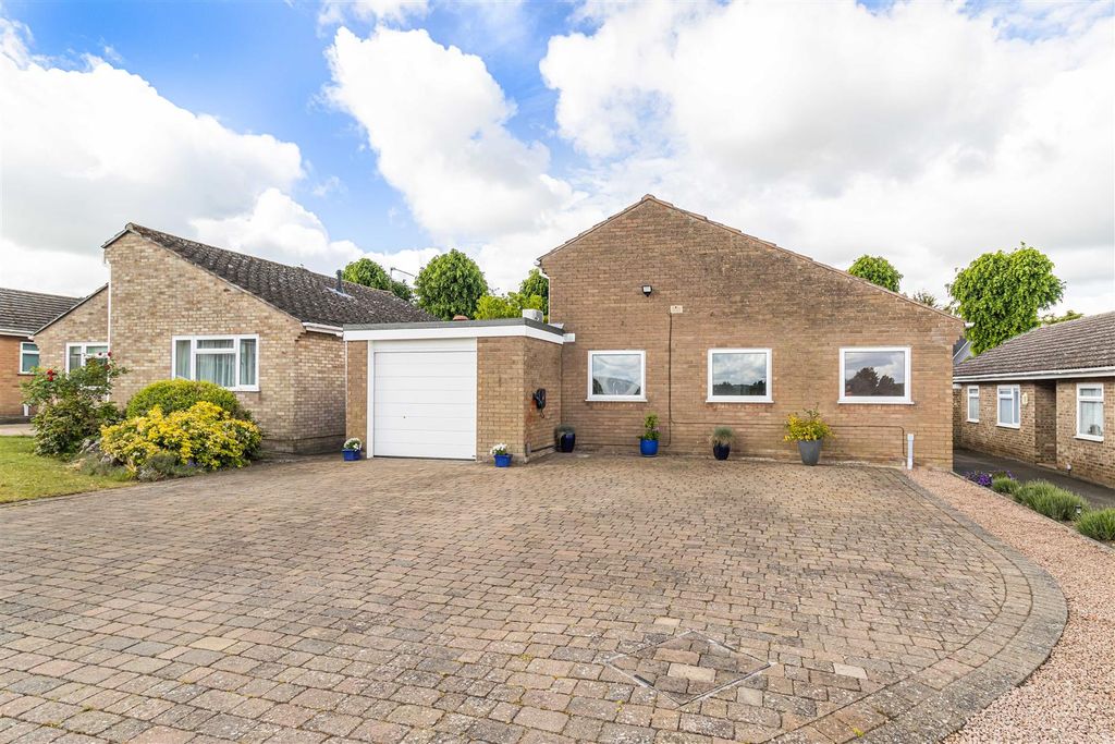 Property photo 1 of 20 9_82075.Jpg