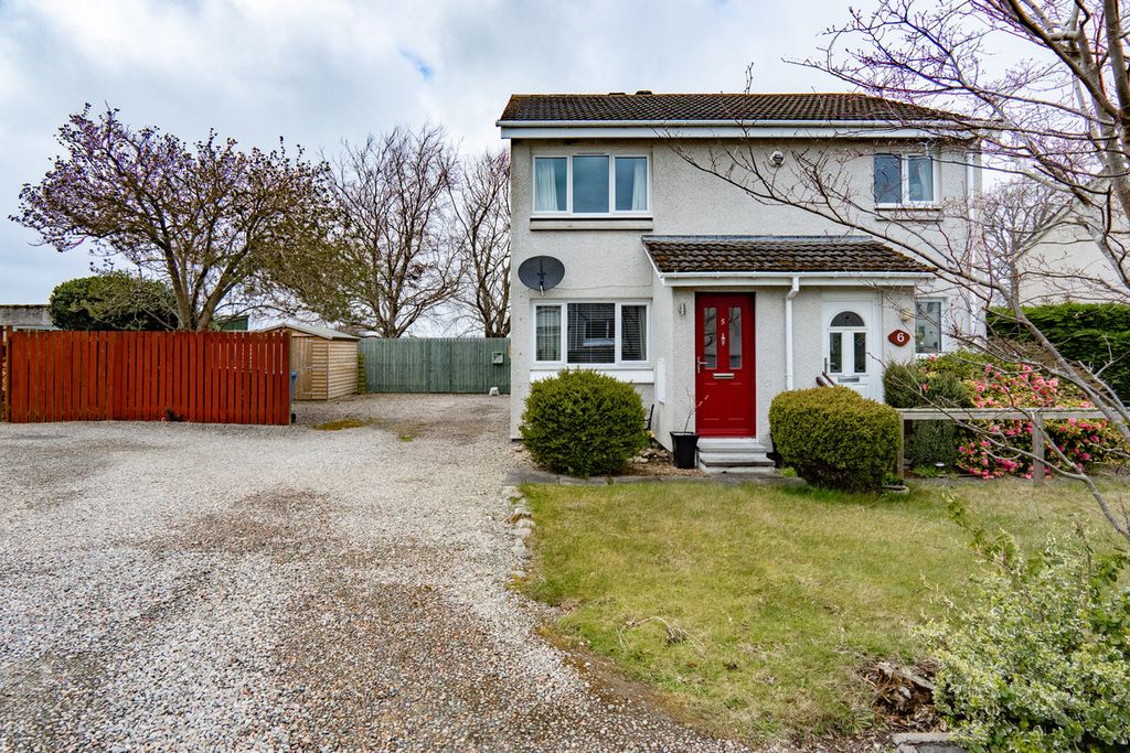 Property photo 1 of 28