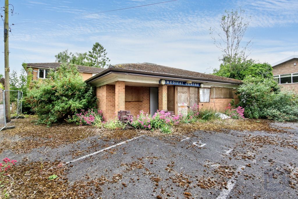Property photo 1 of 22